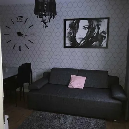 Przy Zrodelku Rum i privatbostad
